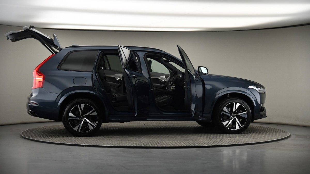 More views of Volvo XC90