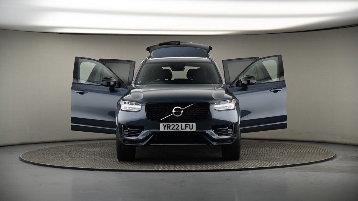 More views of Volvo XC90
