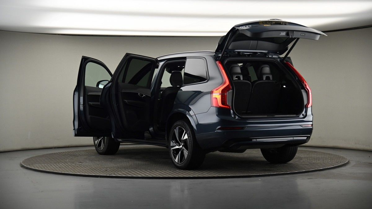 Volvo XC90 Image 8
