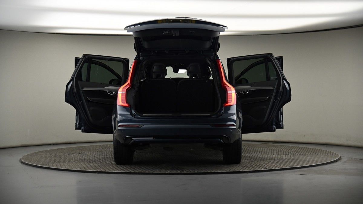 More views of Volvo XC90