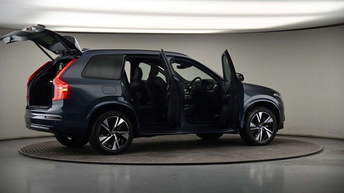 More views of Volvo XC90