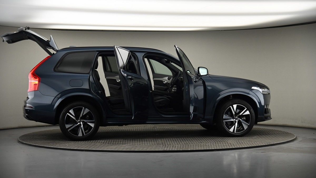 More views of Volvo XC90