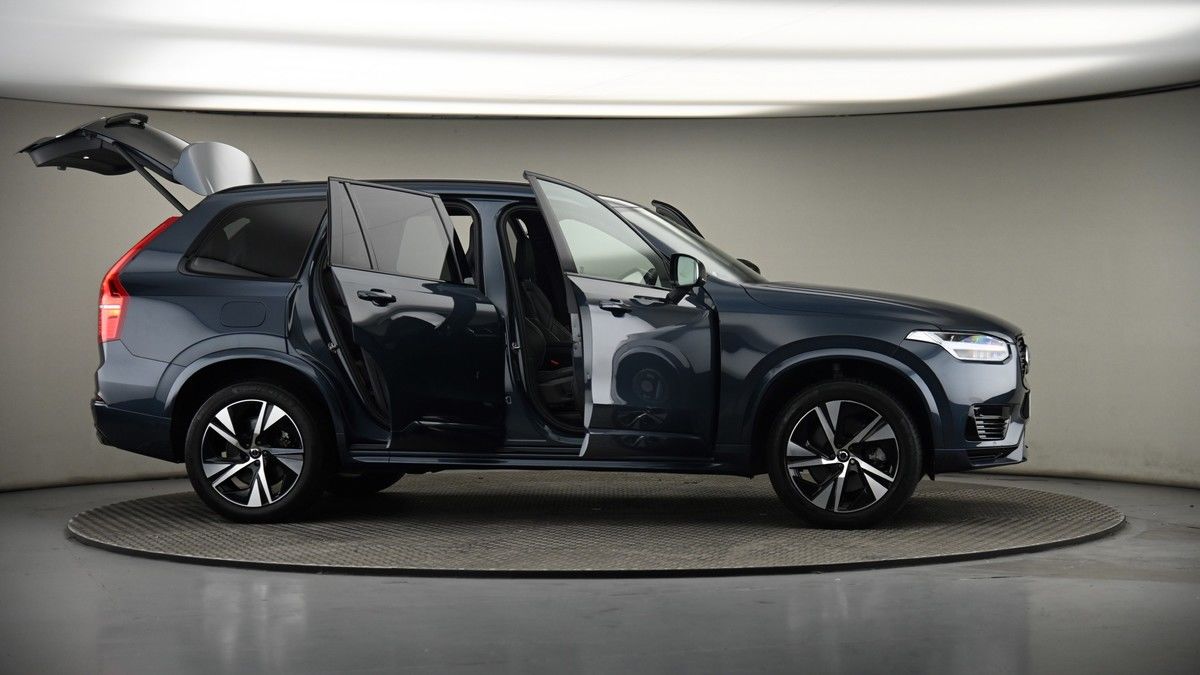 More views of Volvo XC90