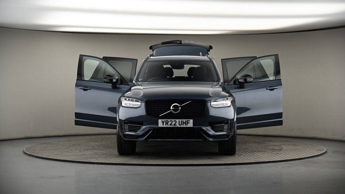 More views of Volvo XC90