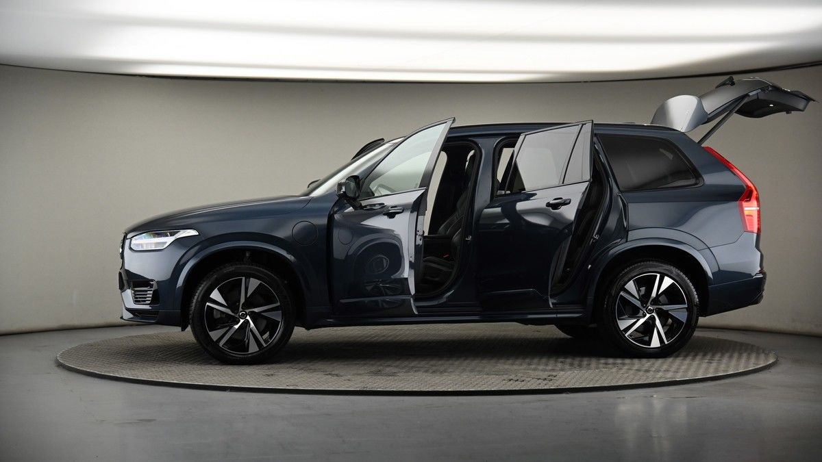 More views of Volvo XC90