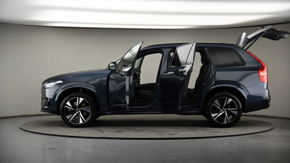 More views of Volvo XC90