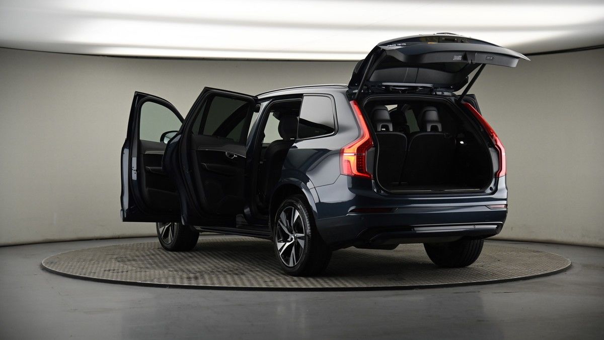 Volvo XC90 Image 8