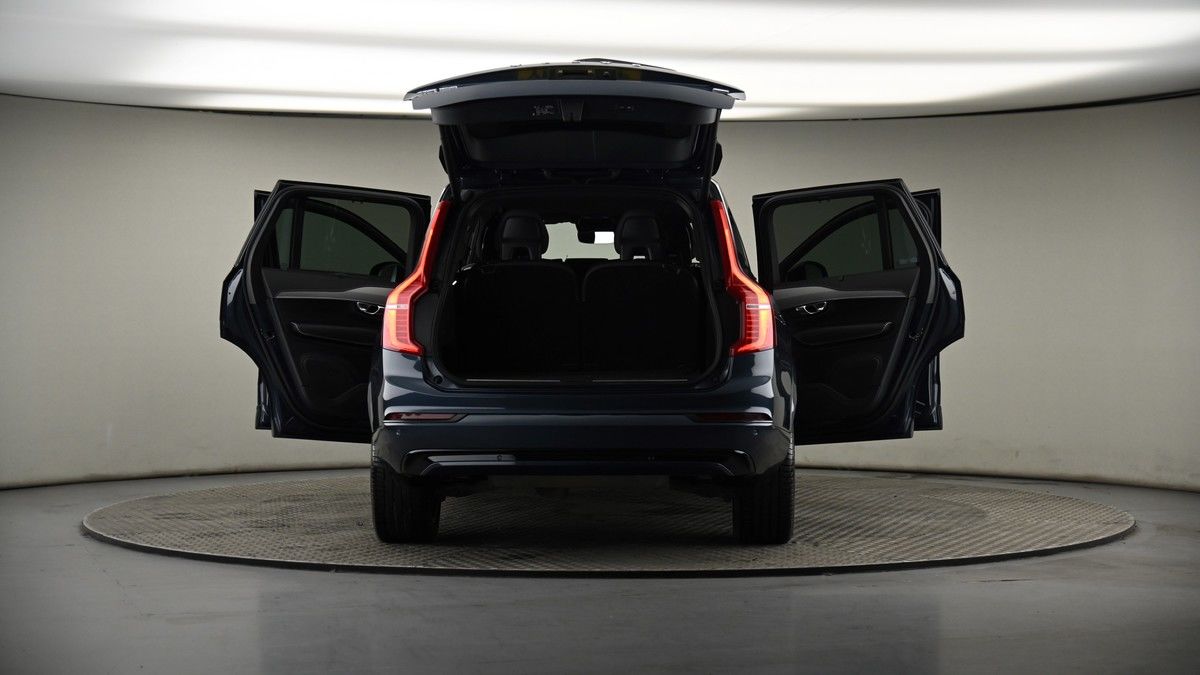 More views of Volvo XC90