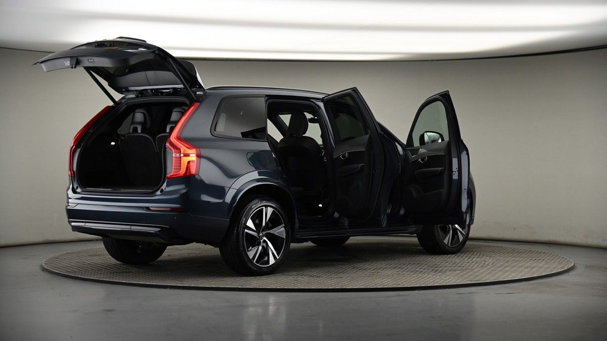 More views of Volvo XC90