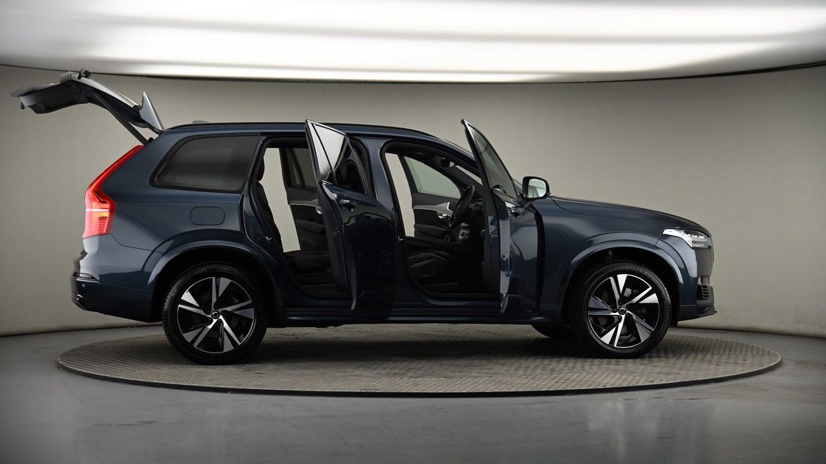 More views of Volvo XC90