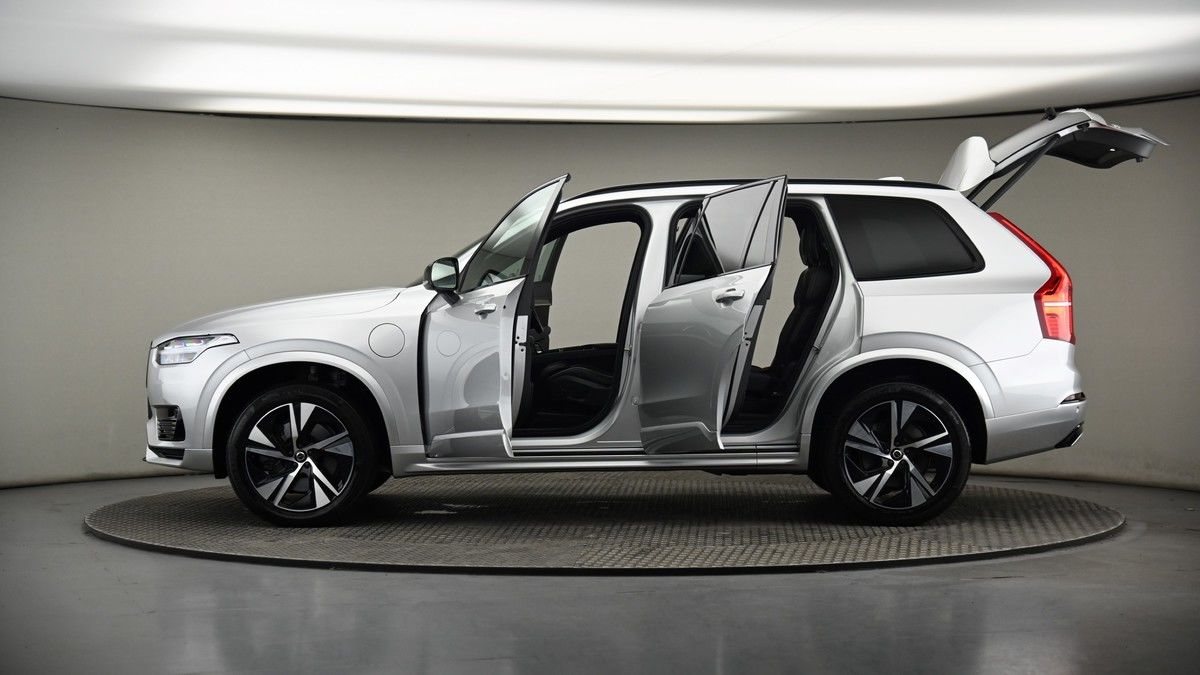 More views of Volvo XC90