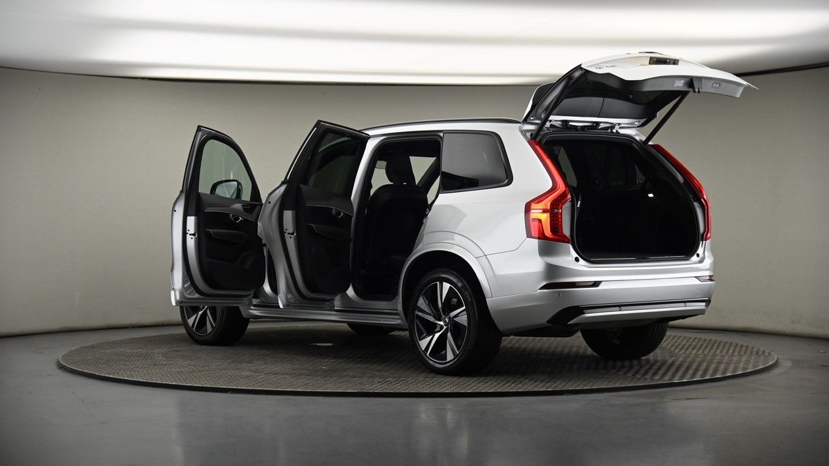 More views of Volvo XC90