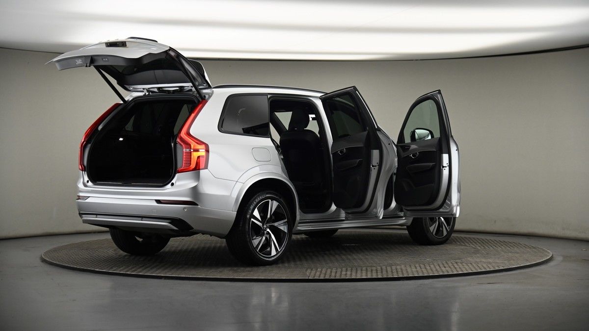 More views of Volvo XC90