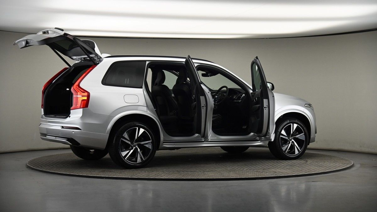 More views of Volvo XC90