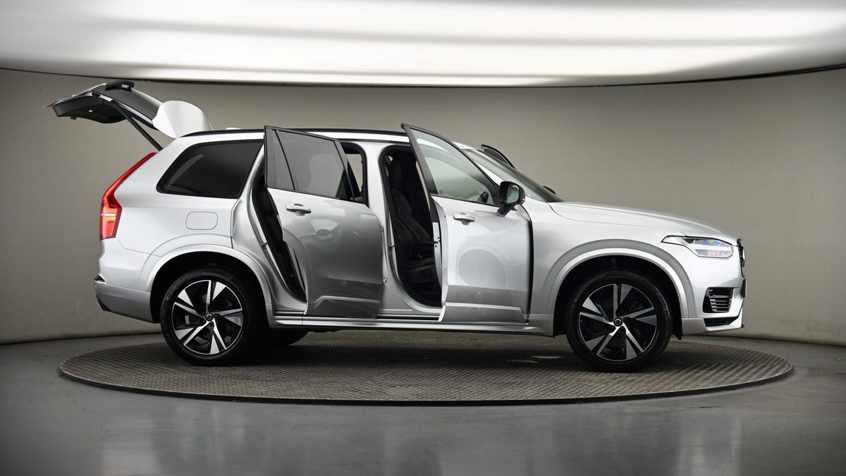 More views of Volvo XC90