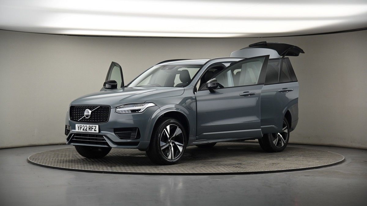 More views of Volvo XC90