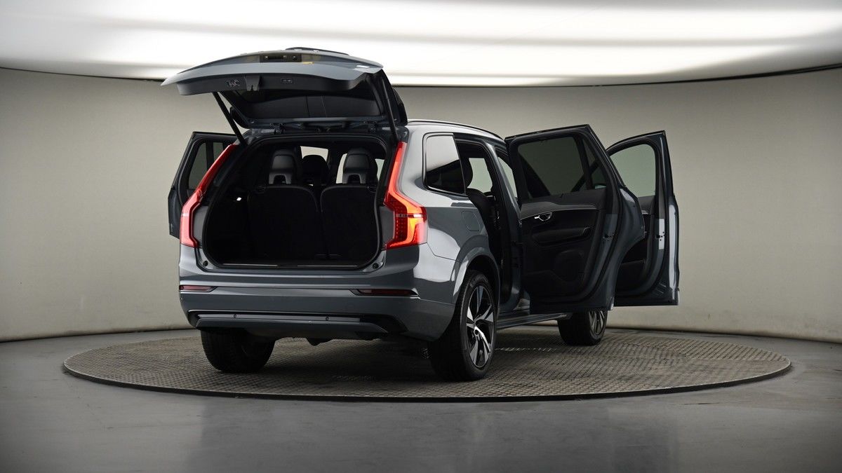 More views of Volvo XC90