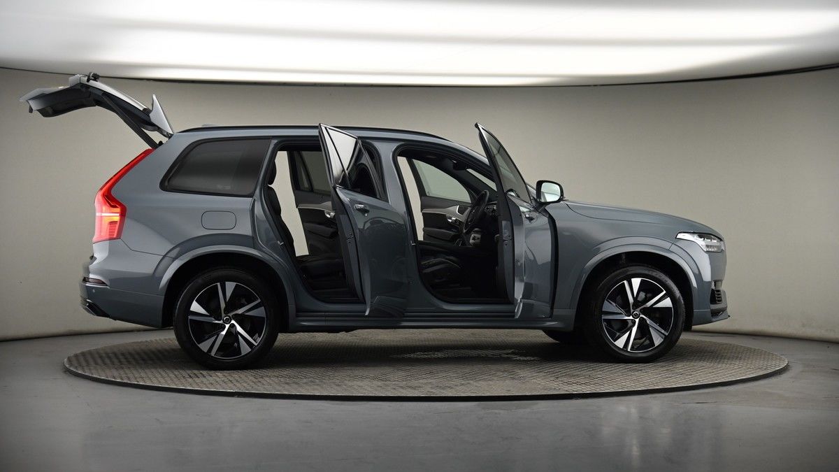 More views of Volvo XC90