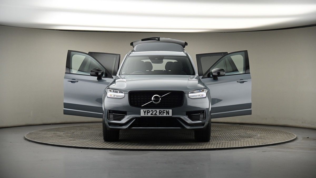 More views of Volvo XC90