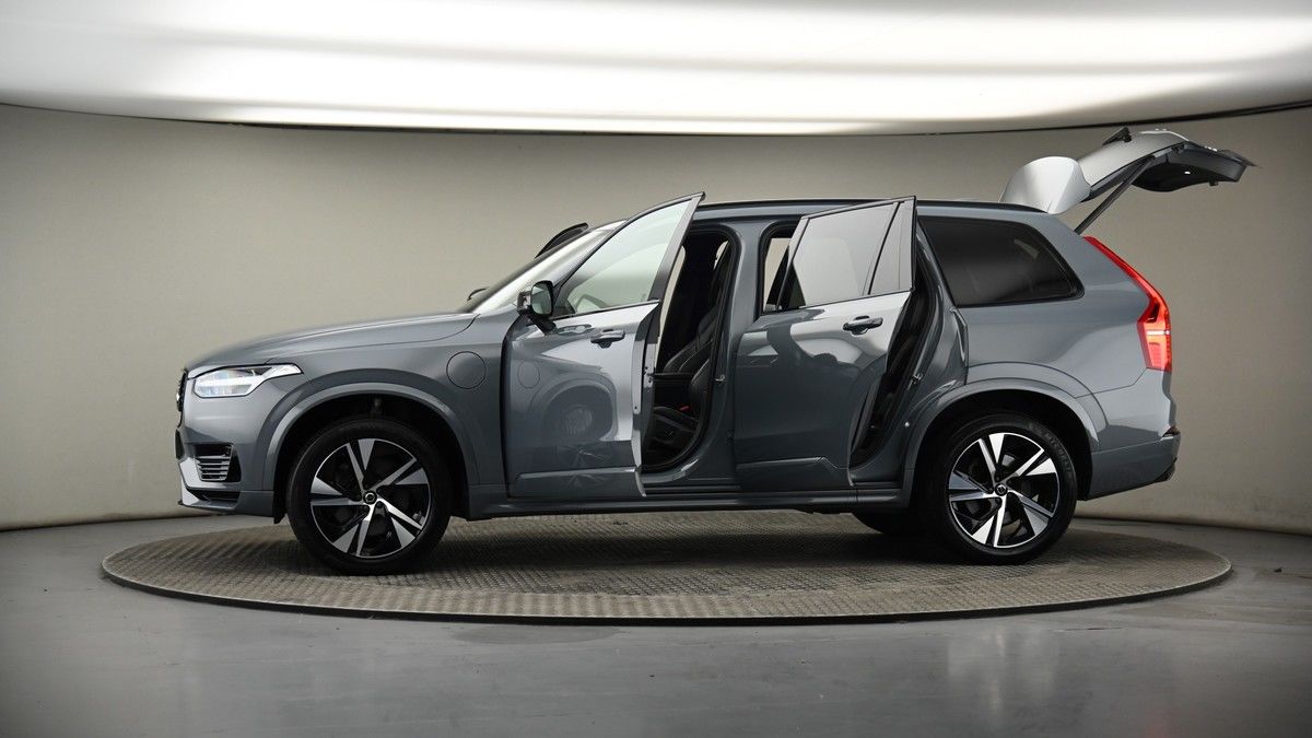 More views of Volvo XC90