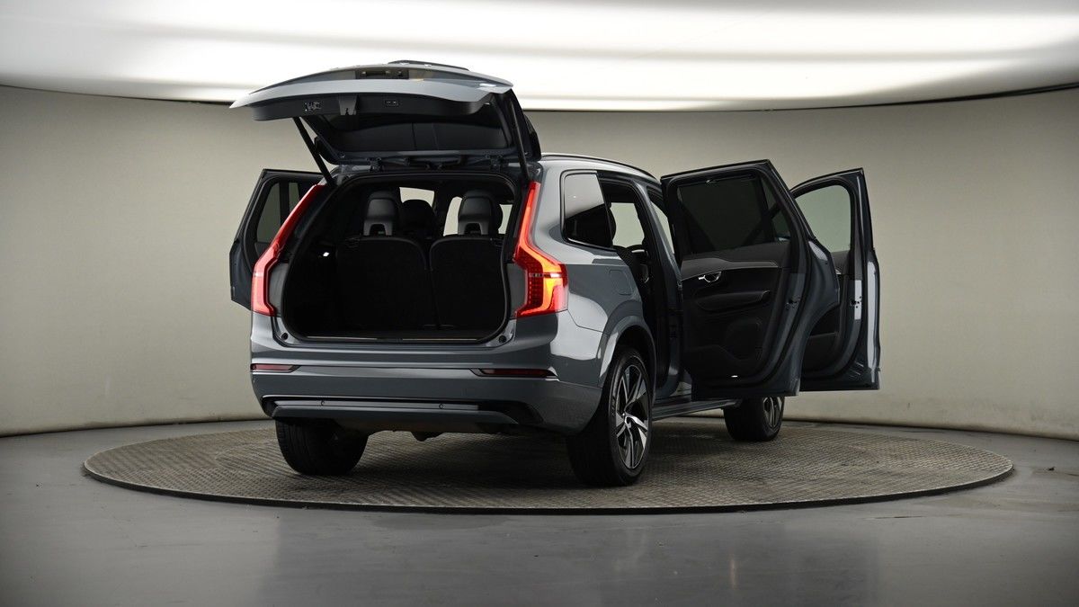 More views of Volvo XC90