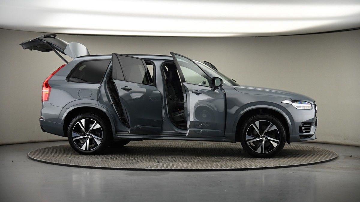 More views of Volvo XC90