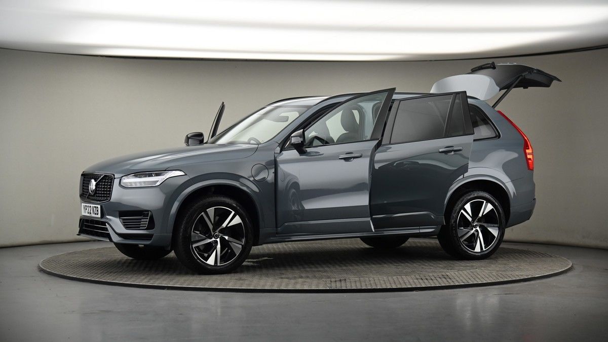 More views of Volvo XC90