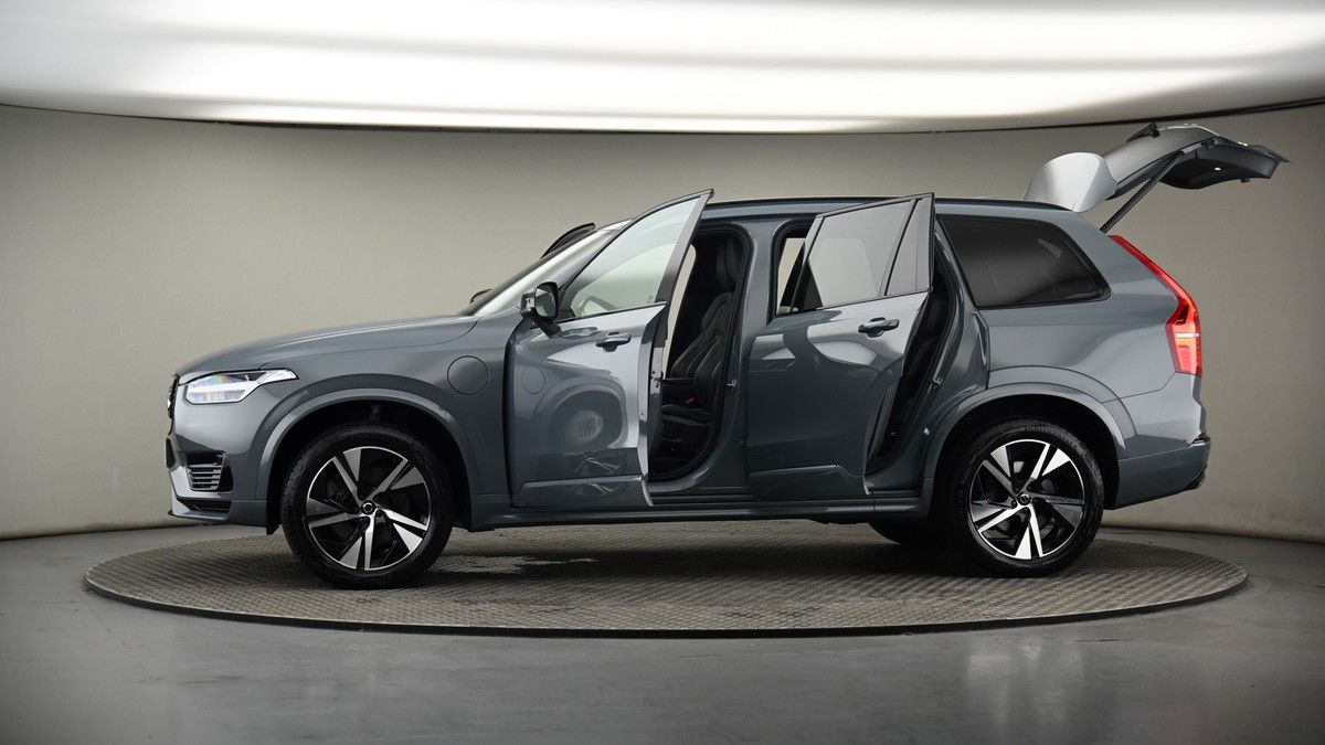 More views of Volvo XC90