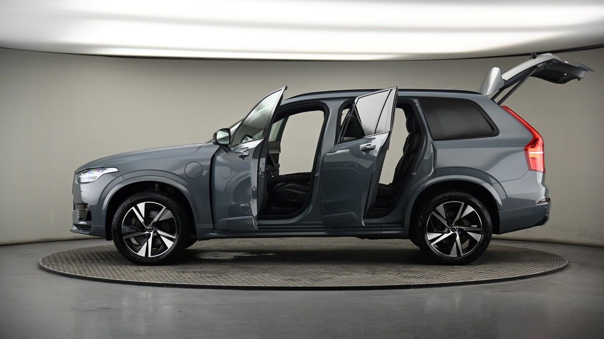 More views of Volvo XC90