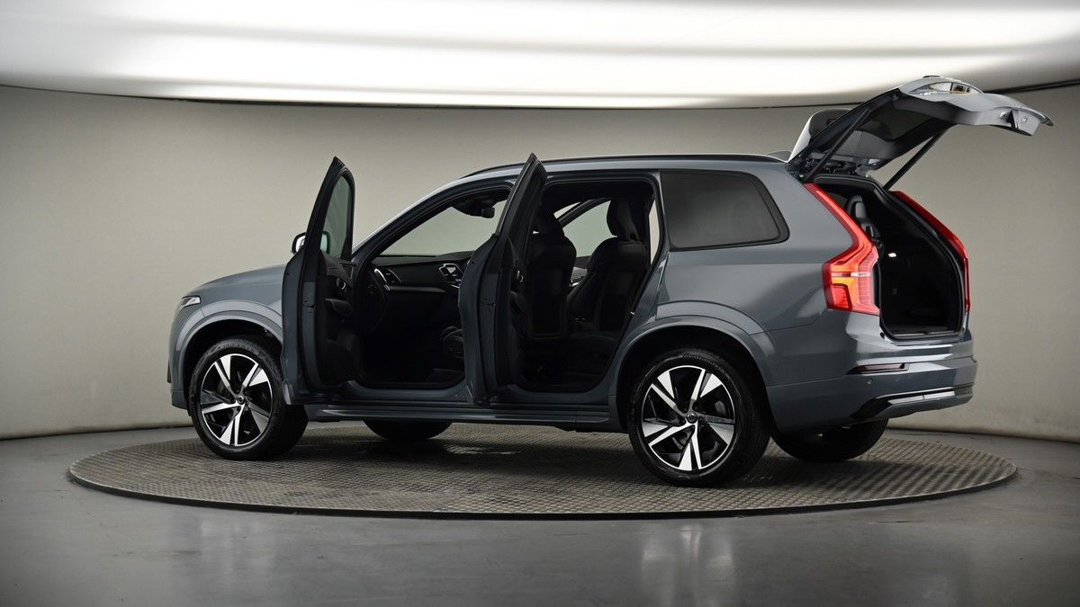 More views of Volvo XC90