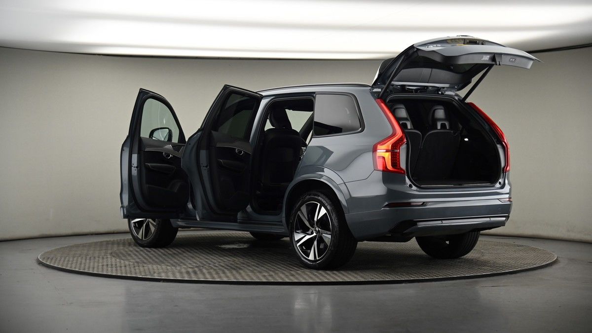 More views of Volvo XC90
