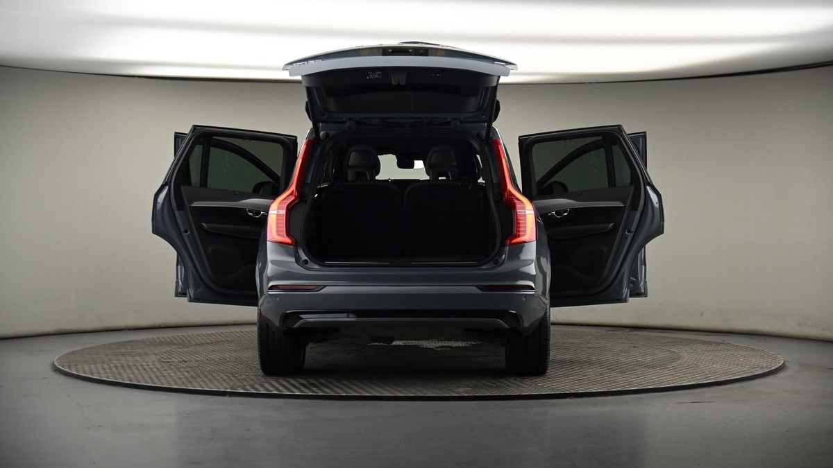 More views of Volvo XC90
