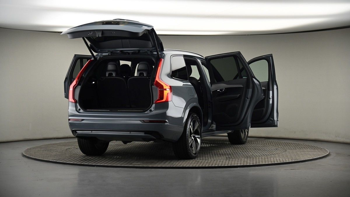 More views of Volvo XC90