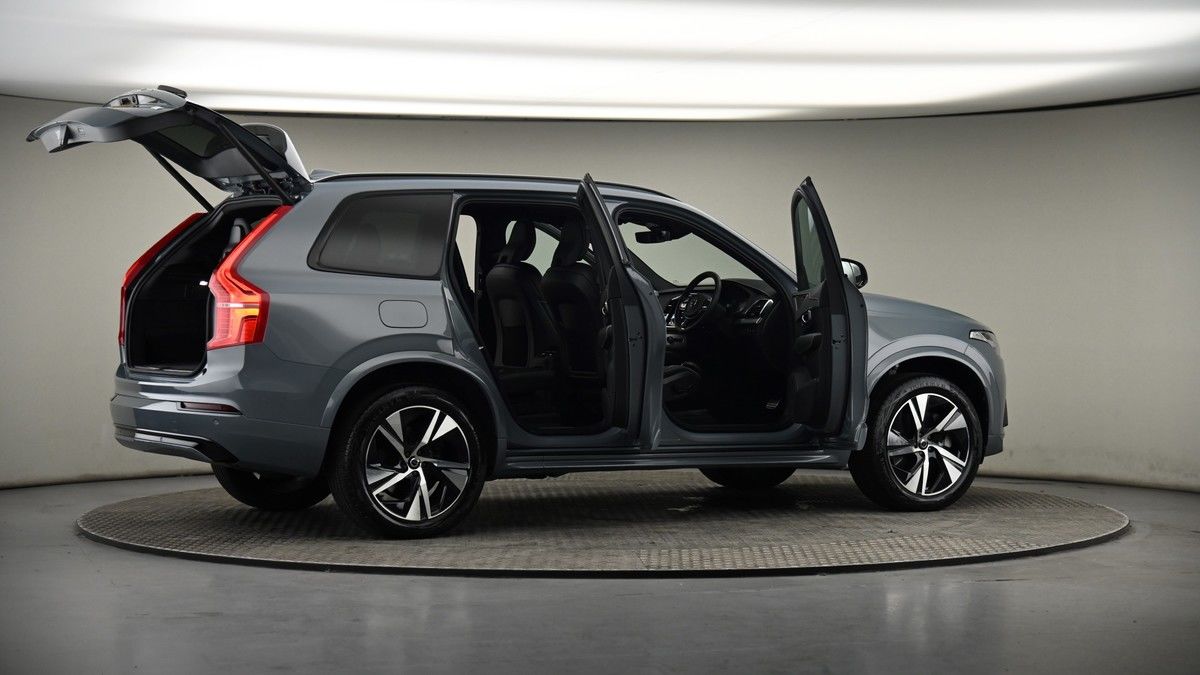 More views of Volvo XC90
