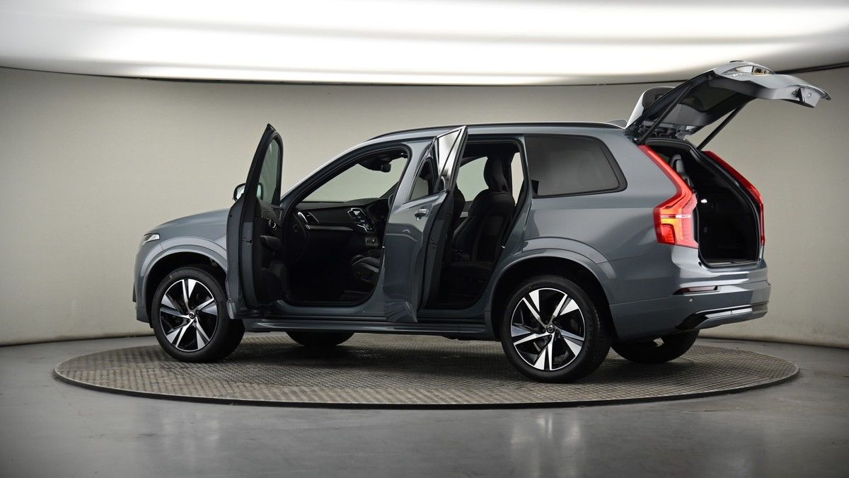 More views of Volvo XC90