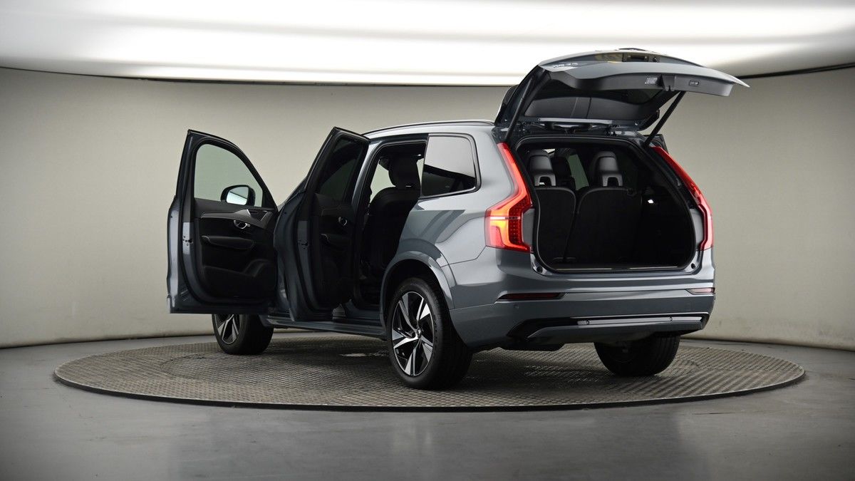Volvo XC90 Image 8