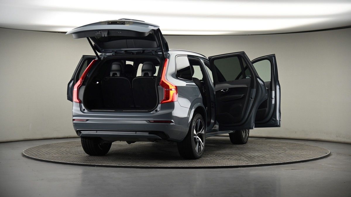 More views of Volvo XC90