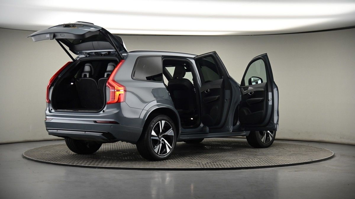 More views of Volvo XC90