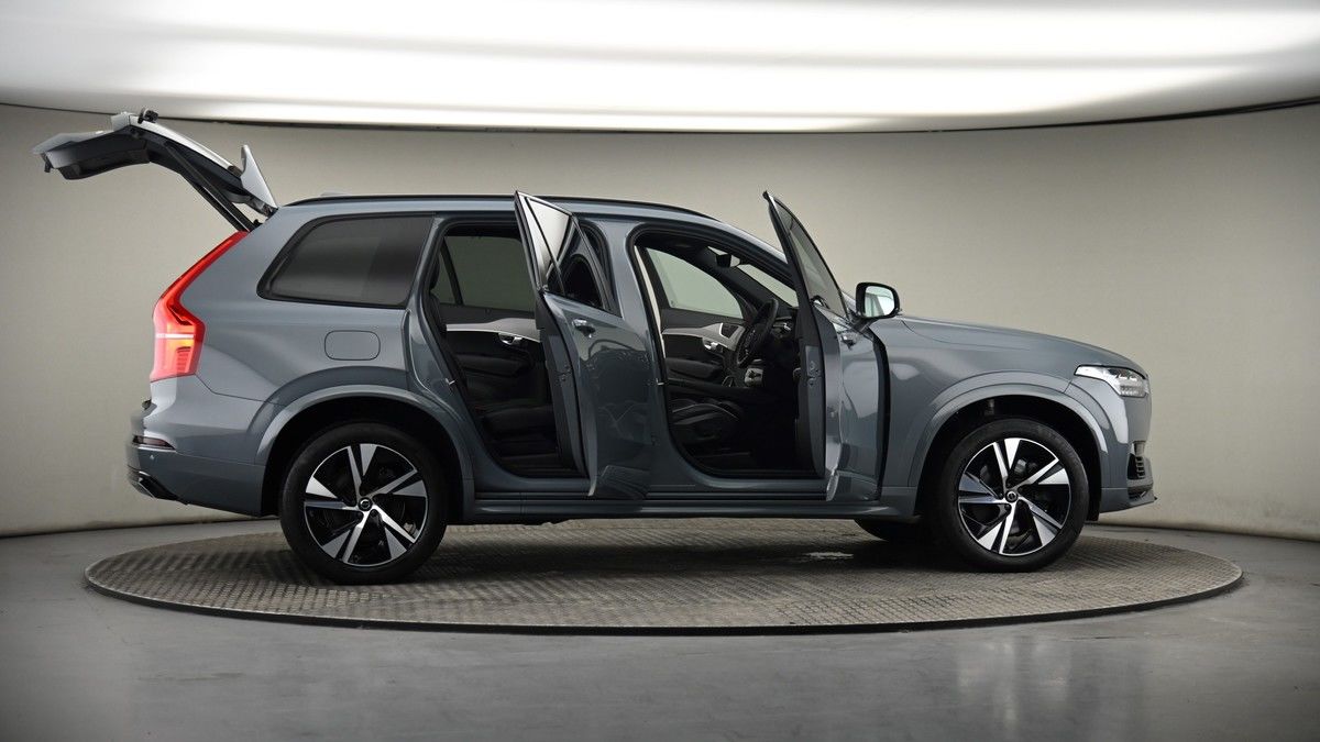 More views of Volvo XC90