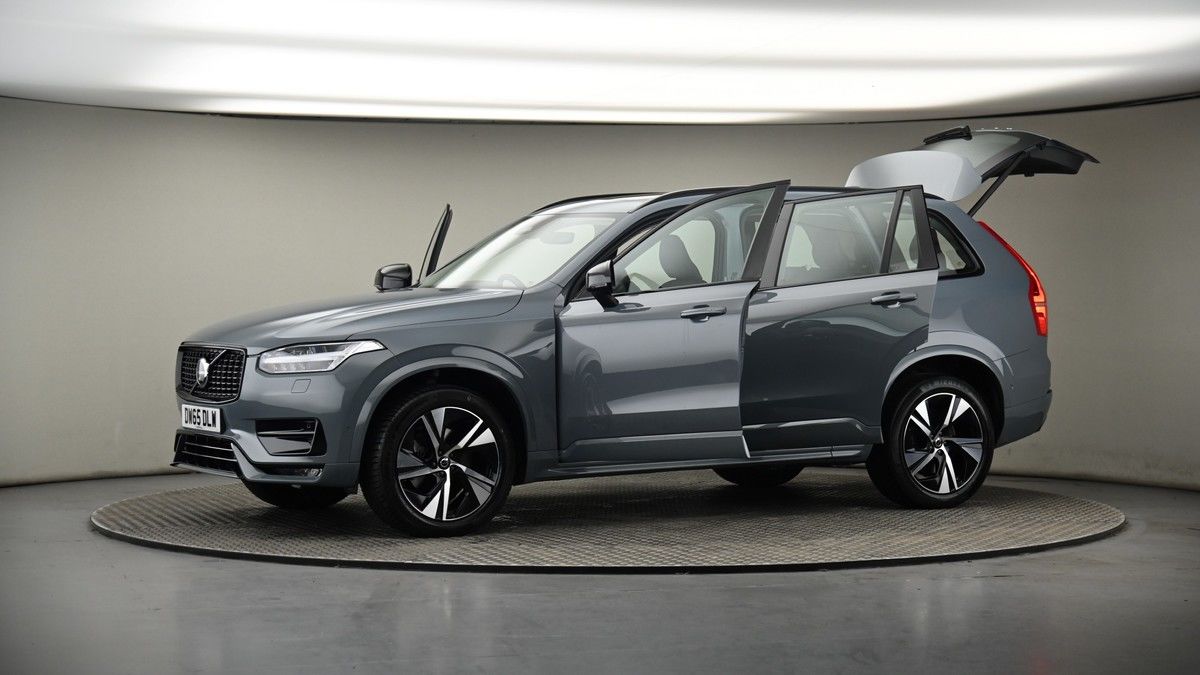 More views of Volvo XC90