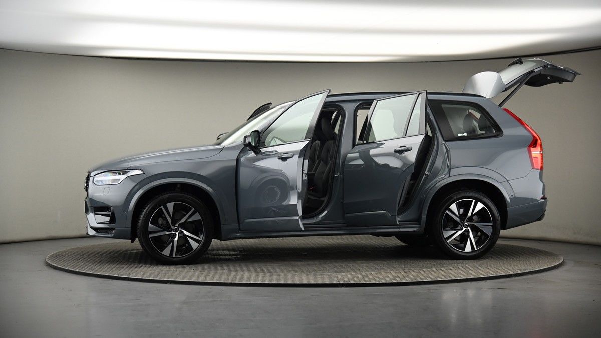More views of Volvo XC90