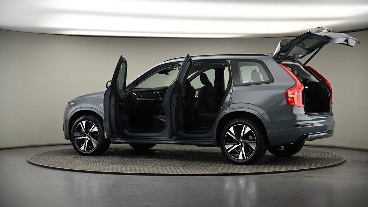 More views of Volvo XC90