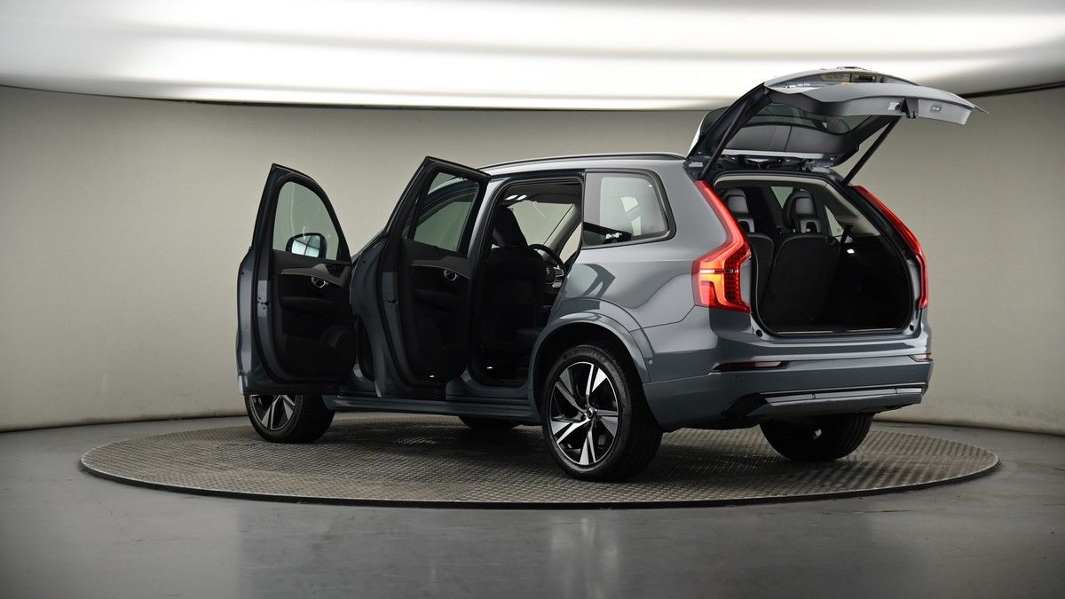 More views of Volvo XC90