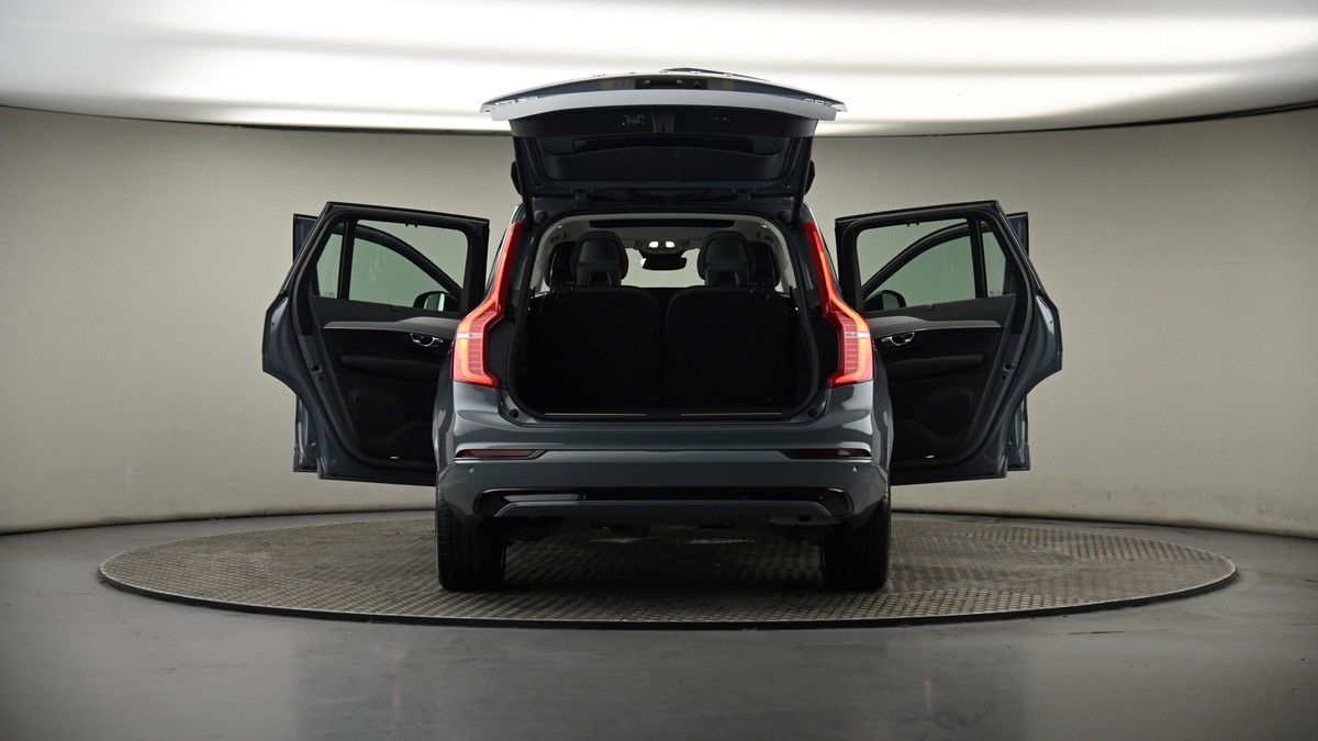 More views of Volvo XC90