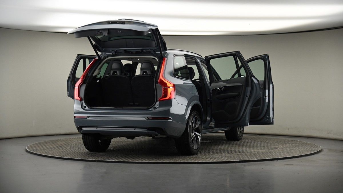 More views of Volvo XC90