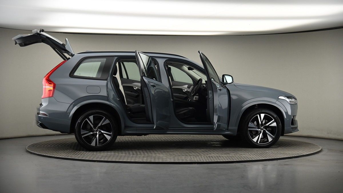 More views of Volvo XC90