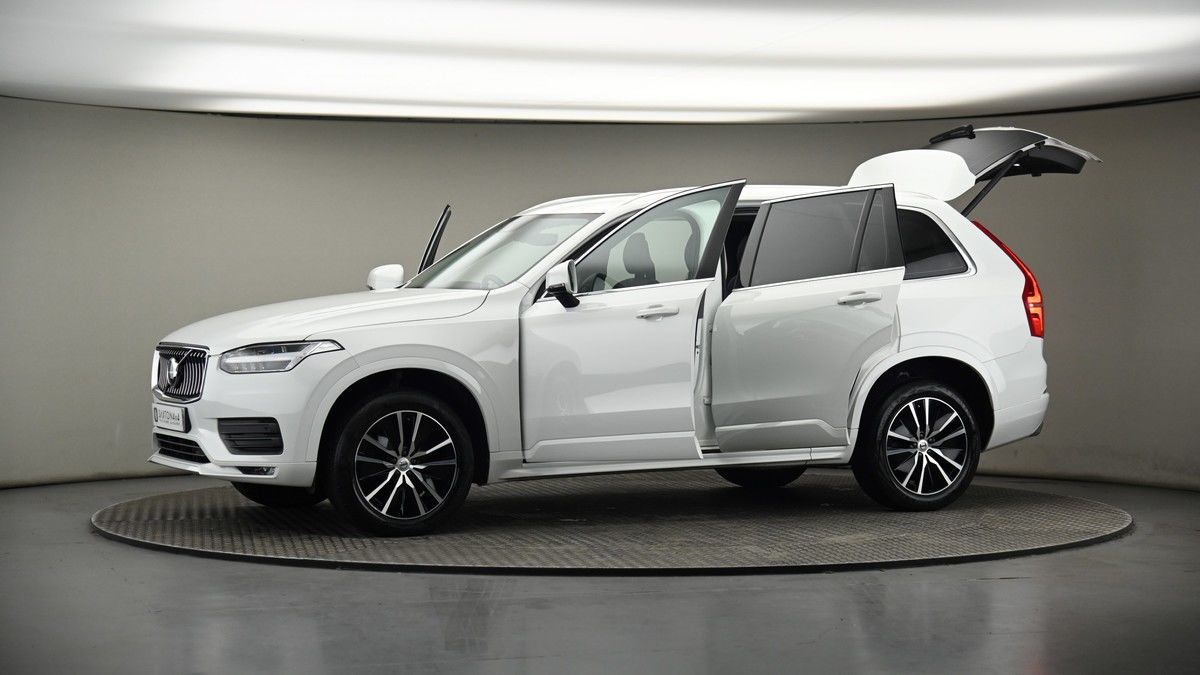 More views of Volvo XC90