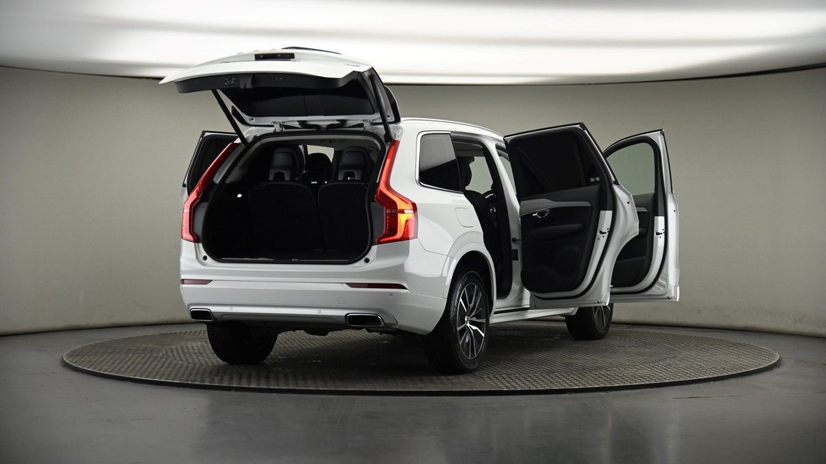 More views of Volvo XC90