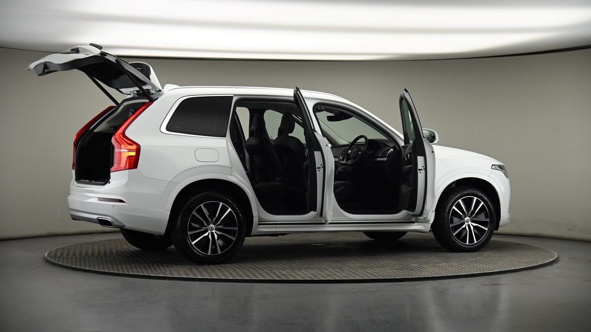 More views of Volvo XC90