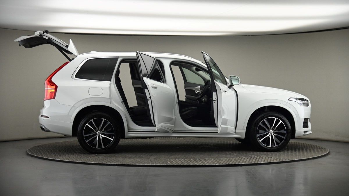 More views of Volvo XC90